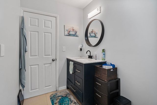 281 Newton Rd, Springfield, MA 01118