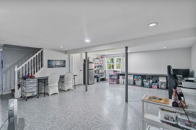 281 Newton Rd, Springfield, MA 01118
