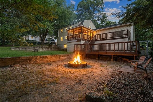 281 Newton Rd, Springfield, MA 01118