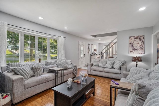 281 Newton Rd, Springfield, MA 01118