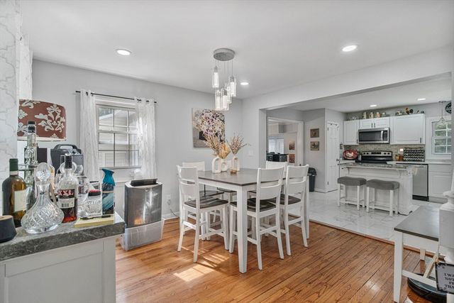 281 Newton Rd, Springfield, MA 01118