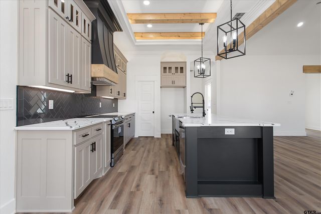 17755 Jayleen Ln, Tyler, TX 75707