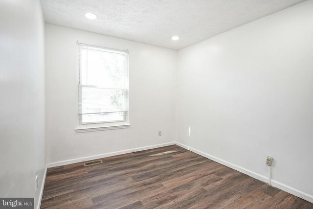 69 VANDERBILT CT, Sicklerville, NJ 08081