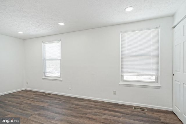 69 VANDERBILT CT, Sicklerville, NJ 08081