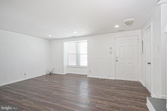 69 VANDERBILT CT, Sicklerville, NJ 08081