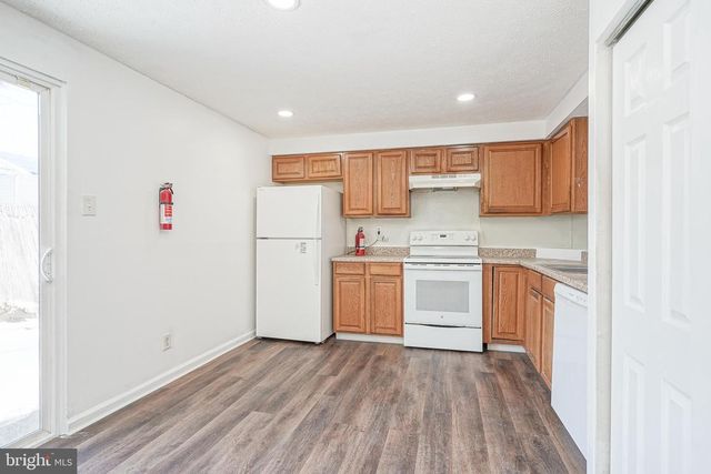 69 VANDERBILT CT, Sicklerville, NJ 08081