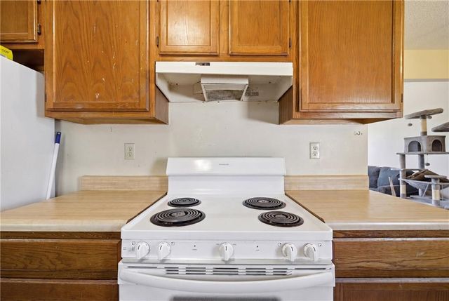 711 Park Street, Clinton, MO 64735
