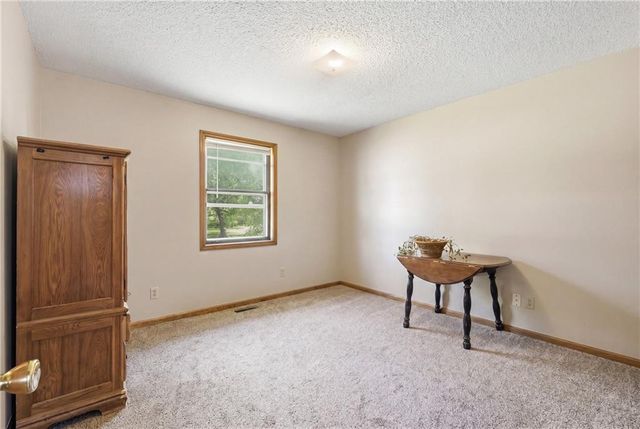 711 Park Street, Clinton, MO 64735