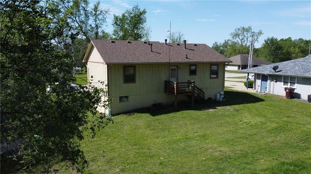 711 Park Street, Clinton, MO 64735