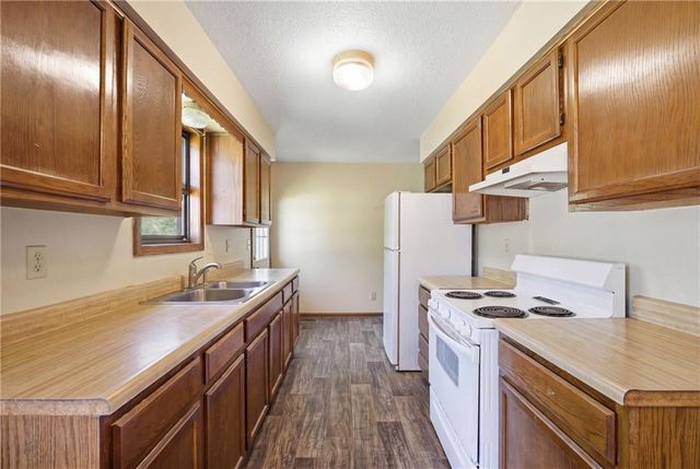 711 Park Street, Clinton, MO 64735