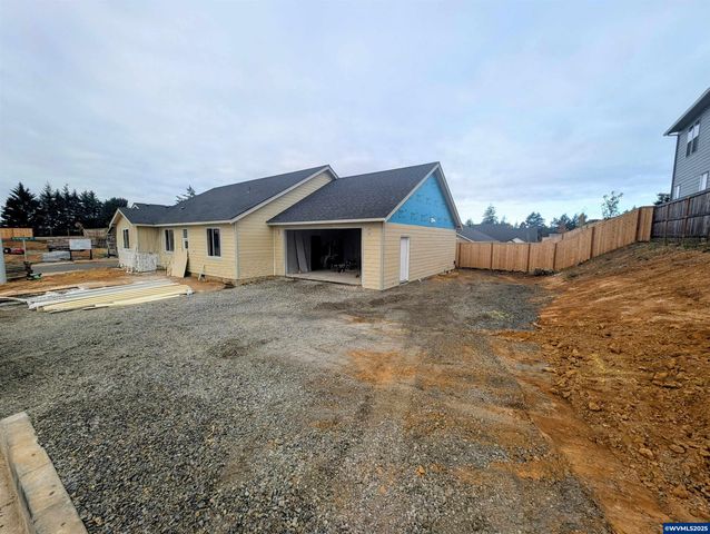 5986 Evangelista St S, Salem, OR 97306