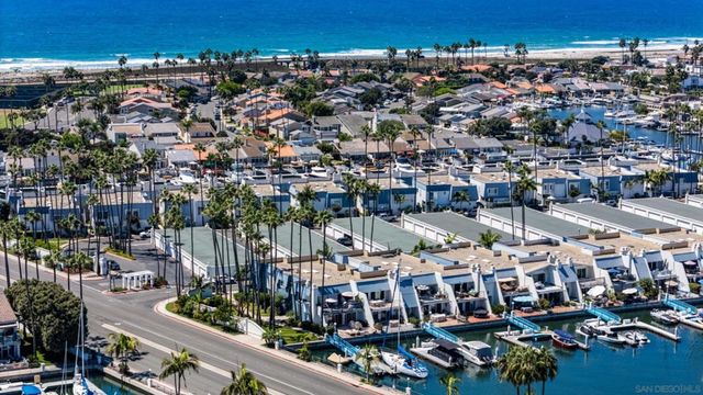 4 Antigua Ct, Coronado, CA 92118