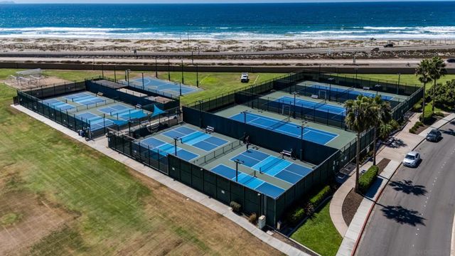 4 Antigua Ct, Coronado, CA 92118