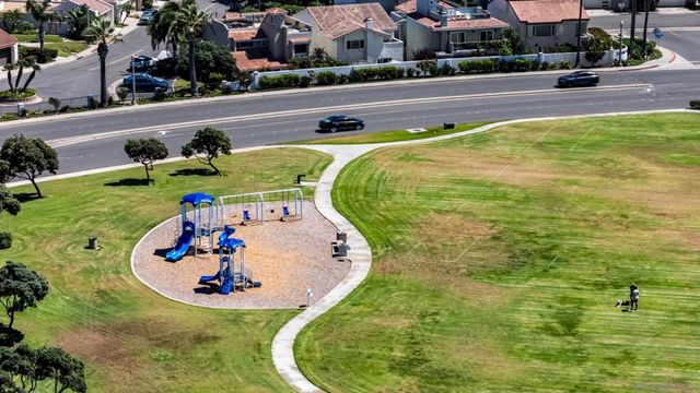 4 Antigua Ct, Coronado, CA 92118