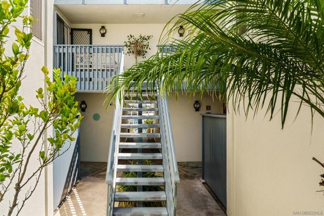 4 Antigua Ct, Coronado, CA 92118