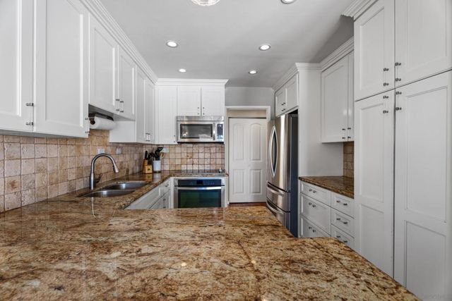 4 Antigua Ct, Coronado, CA 92118