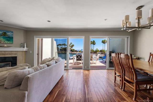 4 Antigua Ct, Coronado, CA 92118