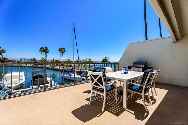 4 Antigua Ct, Coronado, CA 92118