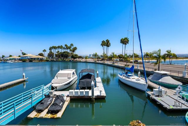 4 Antigua Ct, Coronado, CA 92118