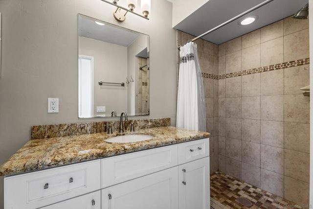 4 Antigua Ct, Coronado, CA 92118