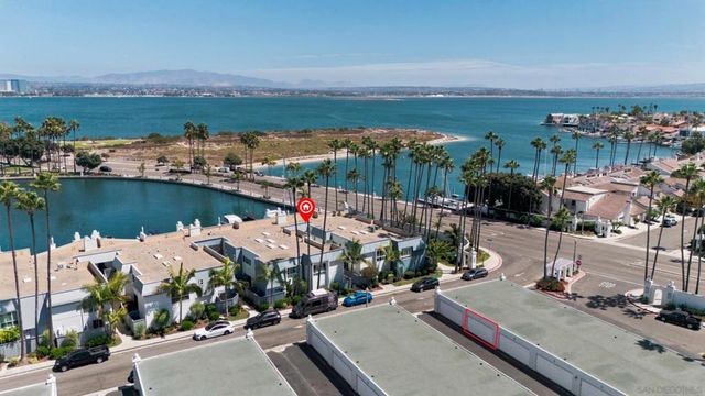 4 Antigua Ct, Coronado, CA 92118