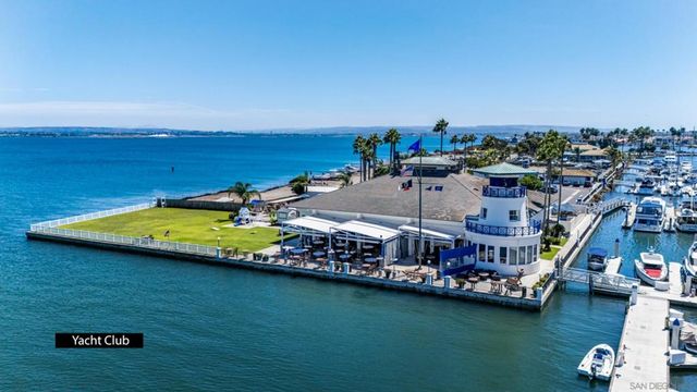 4 Antigua Ct, Coronado, CA 92118