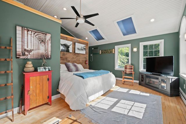 29 Dixon Way, Seabrook, NH 03874