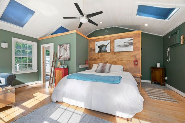 29 Dixon Way, Seabrook, NH 03874