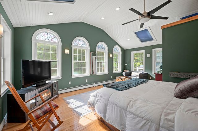 29 Dixon Way, Seabrook, NH 03874