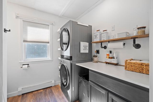 29 Dixon Way, Seabrook, NH 03874