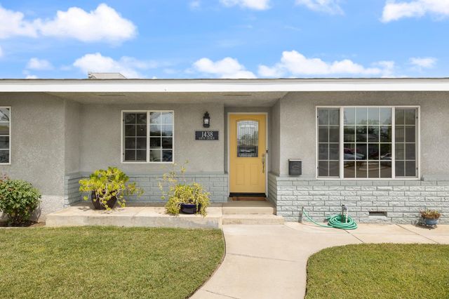 1438 S Church Avenue, Reedley, CA 93654