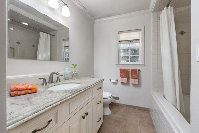 1438 S Church Avenue, Reedley, CA 93654