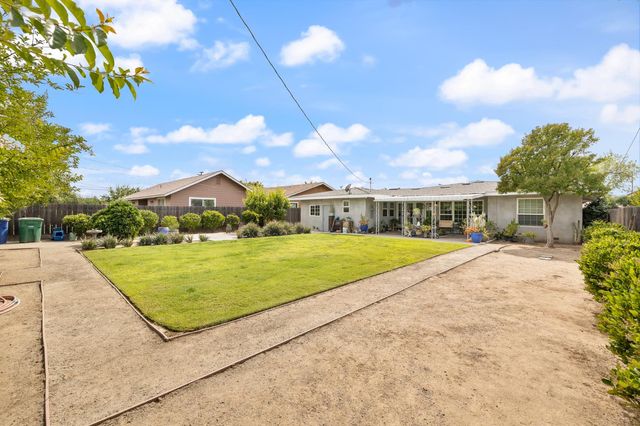 1438 S Church Avenue, Reedley, CA 93654
