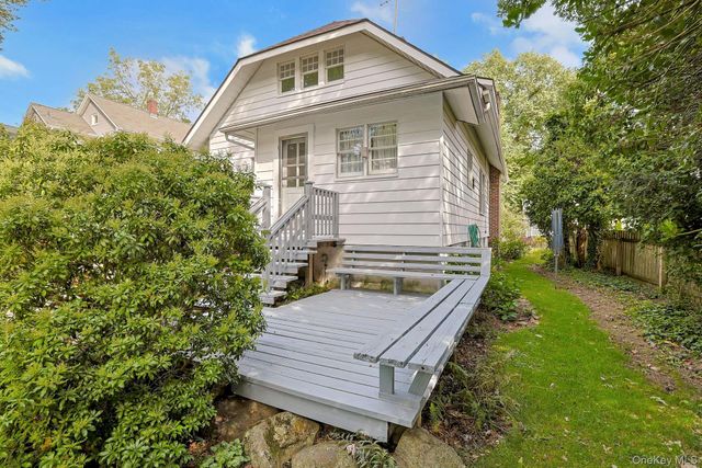 51 Roosevelt Street, Pearl River, NY 10965