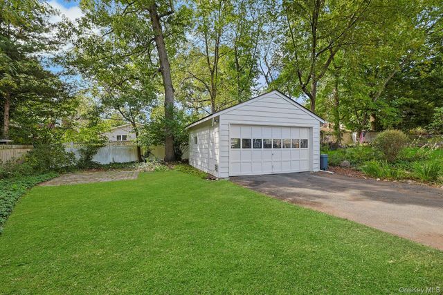 51 Roosevelt Street, Pearl River, NY 10965