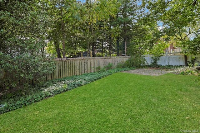 51 Roosevelt Street, Pearl River, NY 10965