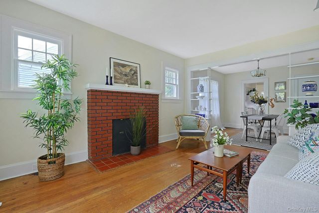 51 Roosevelt Street, Pearl River, NY 10965