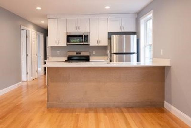 84 Coggeshall Street, Providence, RI 02908