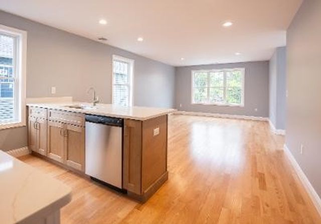 84 Coggeshall Street, Providence, RI 02908