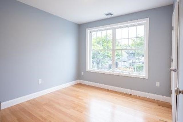 84 Coggeshall Street, Providence, RI 02908