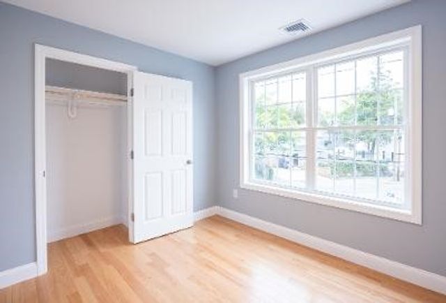 84 Coggeshall Street, Providence, RI 02908