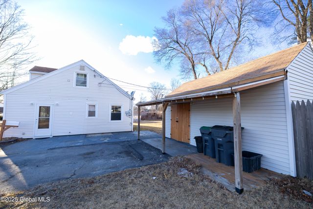 1030 Wayne Road, Rotterdam, NY 12303