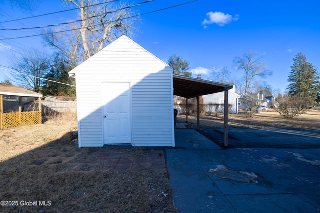 1030 Wayne Road, Rotterdam, NY 12303