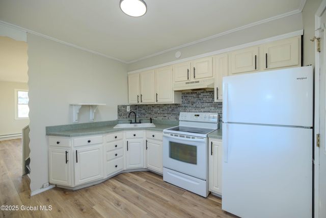 1030 Wayne Road, Rotterdam, NY 12303