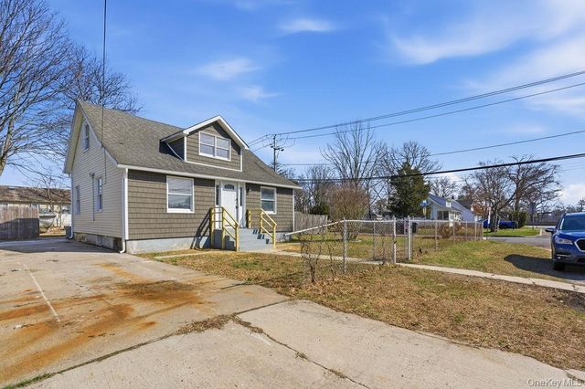 173 Ferndale Boulevard, Islip, NY 11751