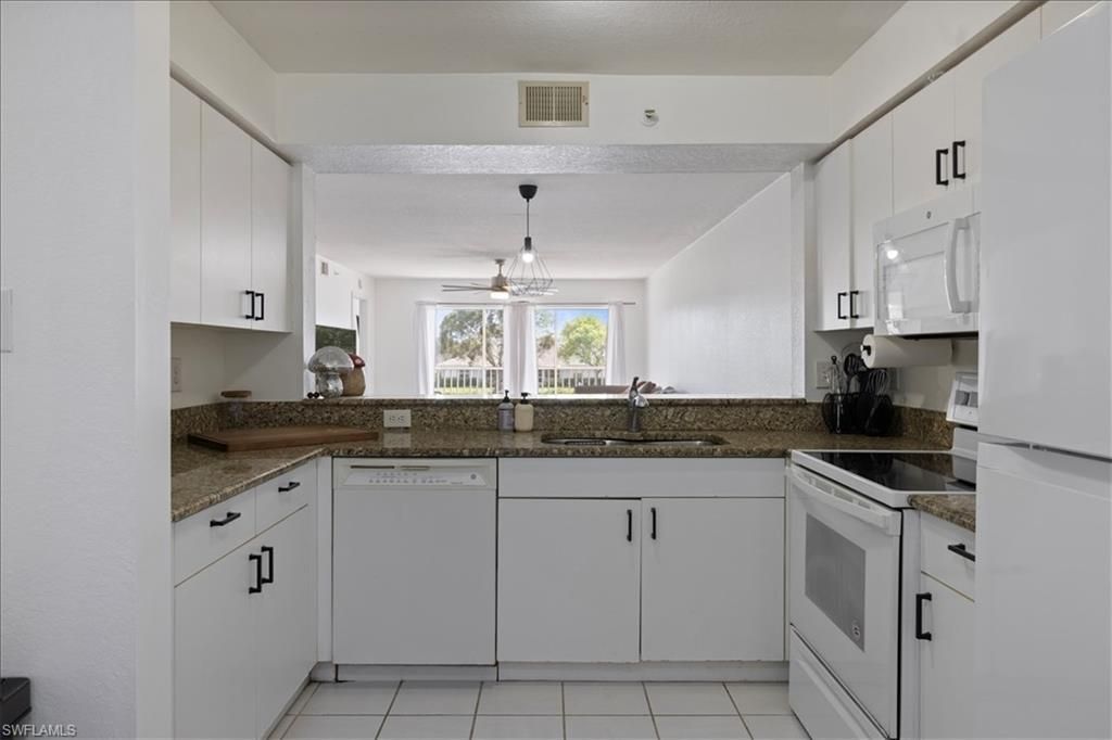 9660 Victoria LN 206, NAPLES, FL 34109 — photo 5