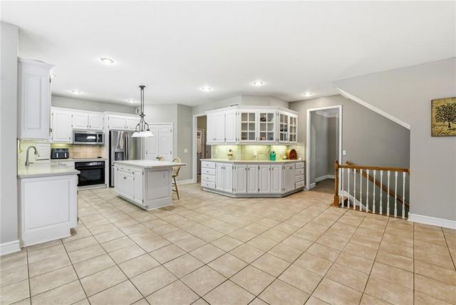 16016 Rosewood Street, Overland Park, KS 66085