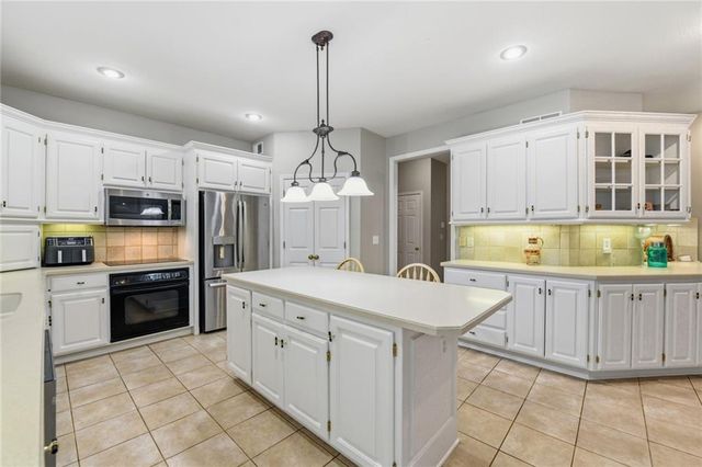16016 Rosewood Street, Overland Park, KS 66085