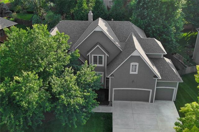 16016 Rosewood Street, Overland Park, KS 66085