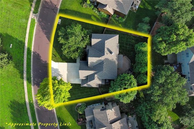 16016 Rosewood Street, Overland Park, KS 66085